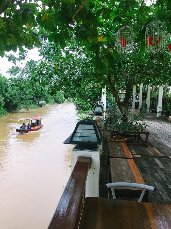 Romyen Cafe' Homestay プラナコーン・シー・アユタヤ エクステリア 写真